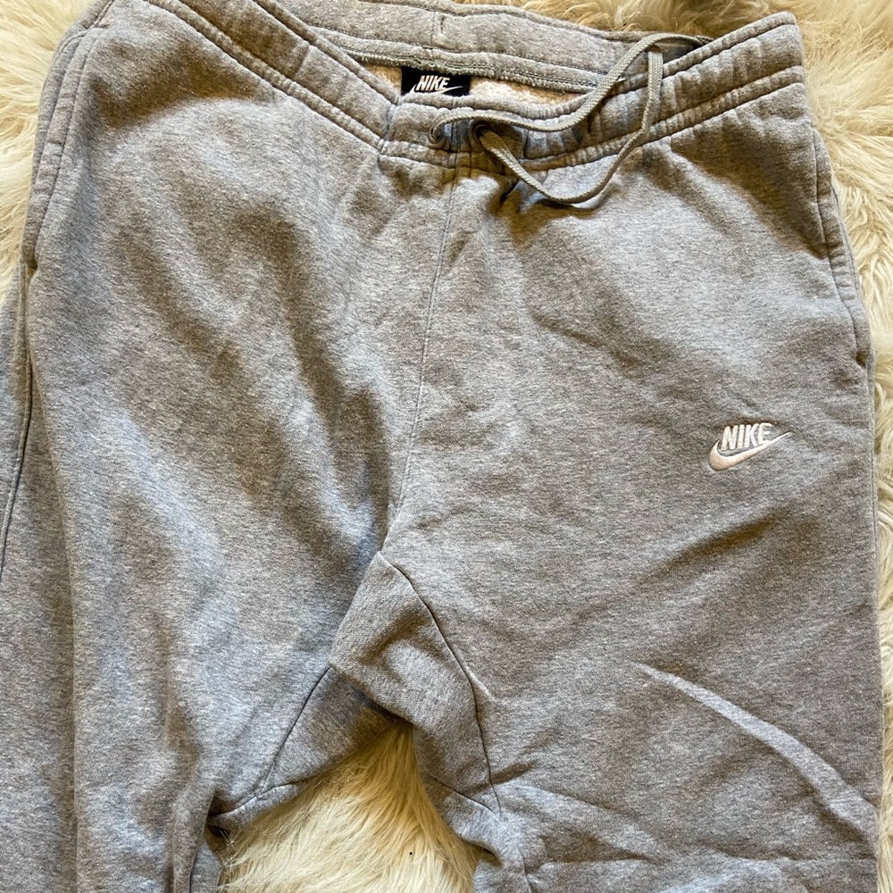 BOYS NIKE JOGGERS